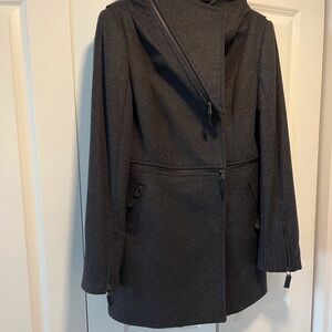 Winter coat by Osklen. 3 pieces coat. Dark gray size M/L